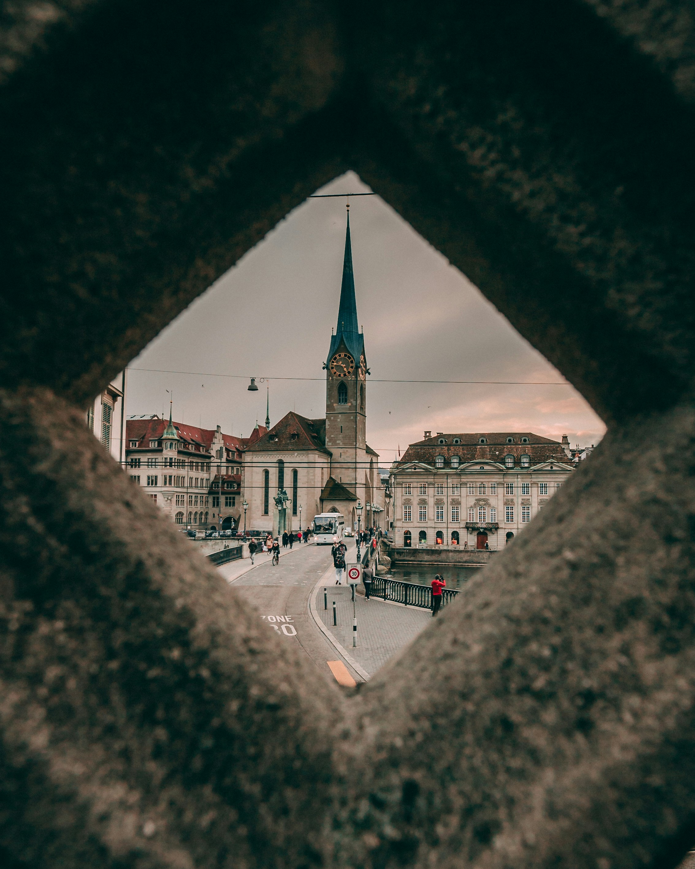 Zurich frame